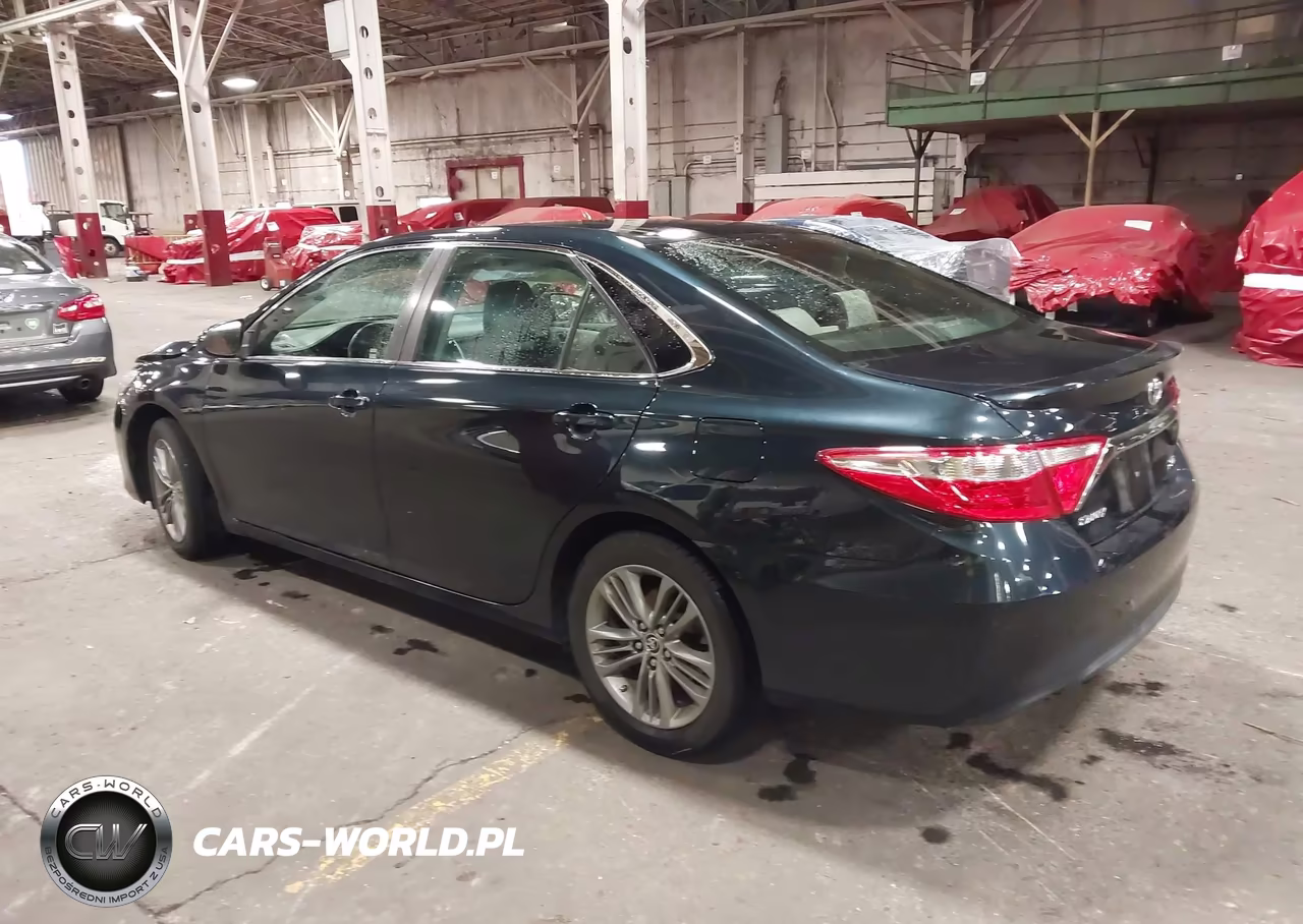 2015 Toyota Camry Se VIN:4T1BF1FK3FU904640 - 3