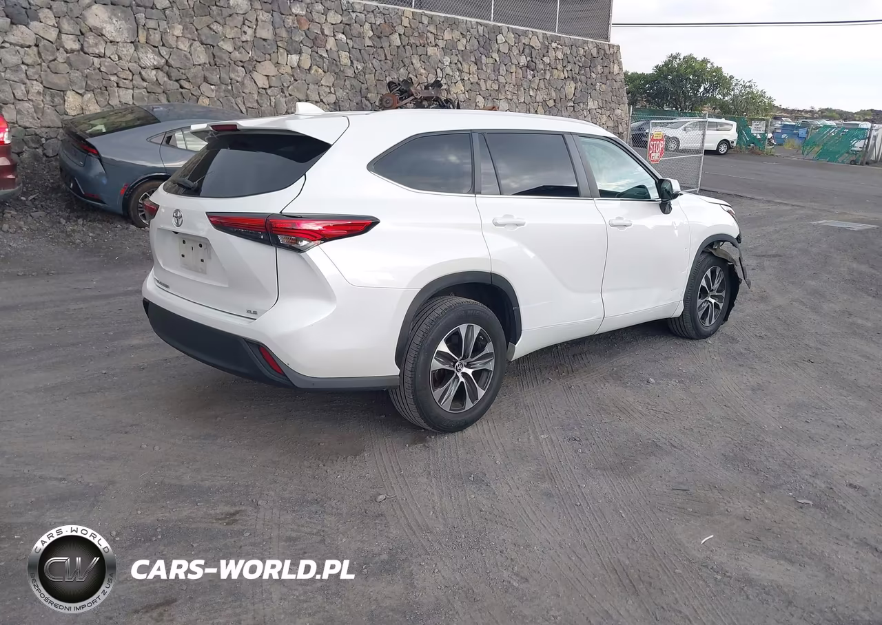 2023 Toyota Highlander Xle VIN:5TDKDRAH1PS510869 - 4