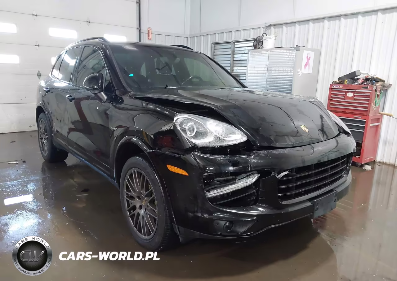 2017 Porsche Cayenne E-Hybrid S Platinum Edition