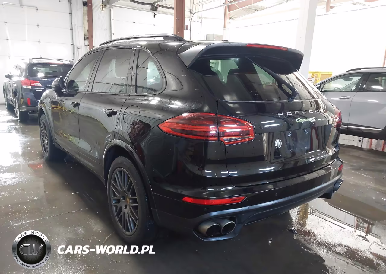 2017 Porsche Cayenne E-Hybrid S Platinum Edition VIN:WP1AE2A21HLA73078 - 3