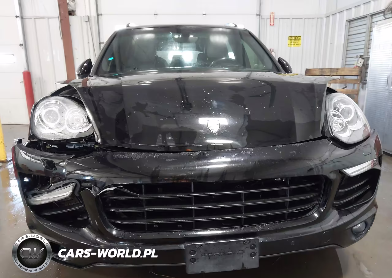 2017 Porsche Cayenne E-Hybrid S Platinum Edition VIN:WP1AE2A21HLA73078 - 6