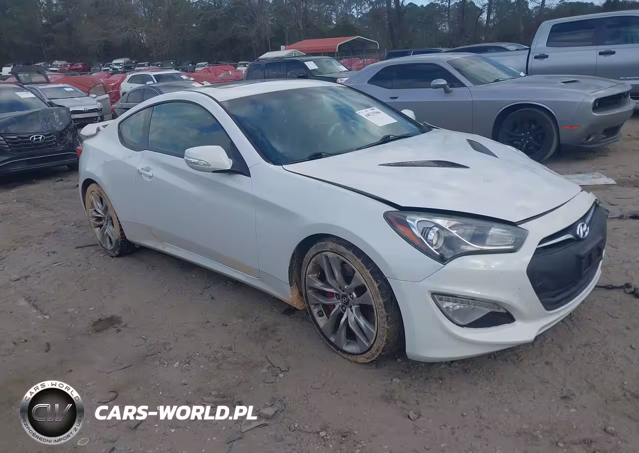 2013 Hyundai Genesis 3.8 Track