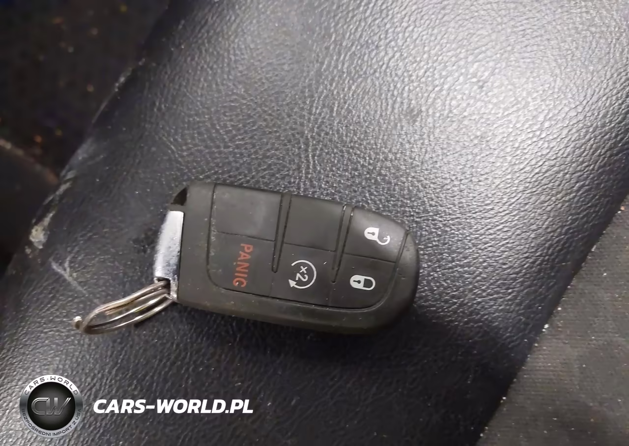 2018 Jeep Compass Latitude 4X4 VIN:3C4NJDBB2JT178635 - 11