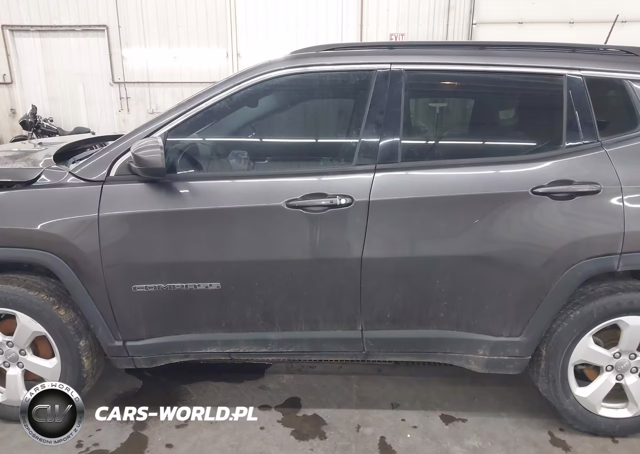 2018 Jeep Compass Latitude 4X4 VIN:3C4NJDBB2JT178635 - 15