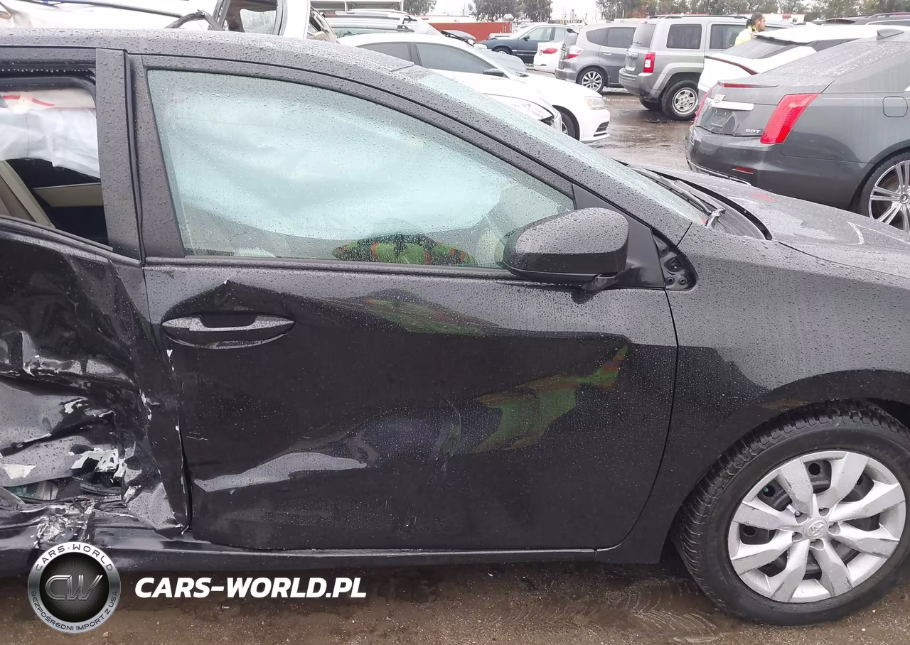 2015 Toyota Corolla Le VIN:2T1BURHE8FC441312 - 18
