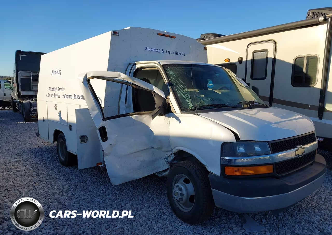 2015 Chevrolet Express Cutaway 3500