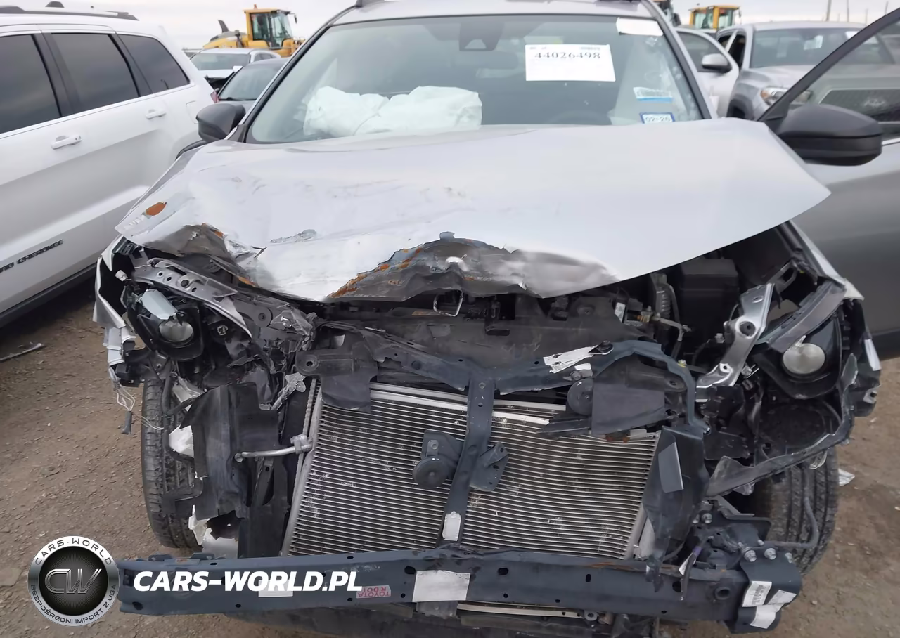 2018 Toyota Rav4 Le VIN:JTMZFREVXJJ193008 - 6