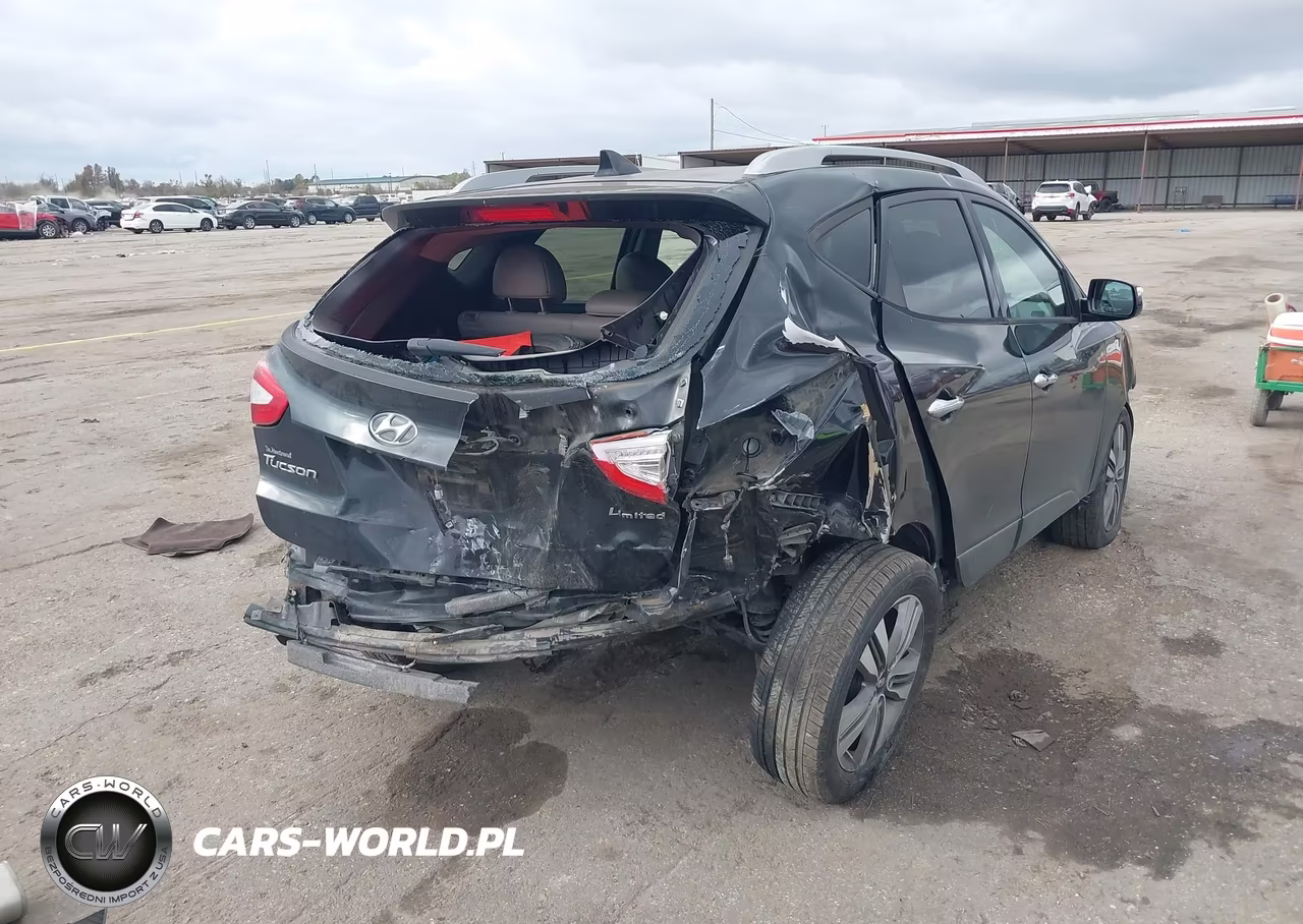 2015 Hyundai Tucson Limited VIN:KM8JU3AG9FU108667 - 4