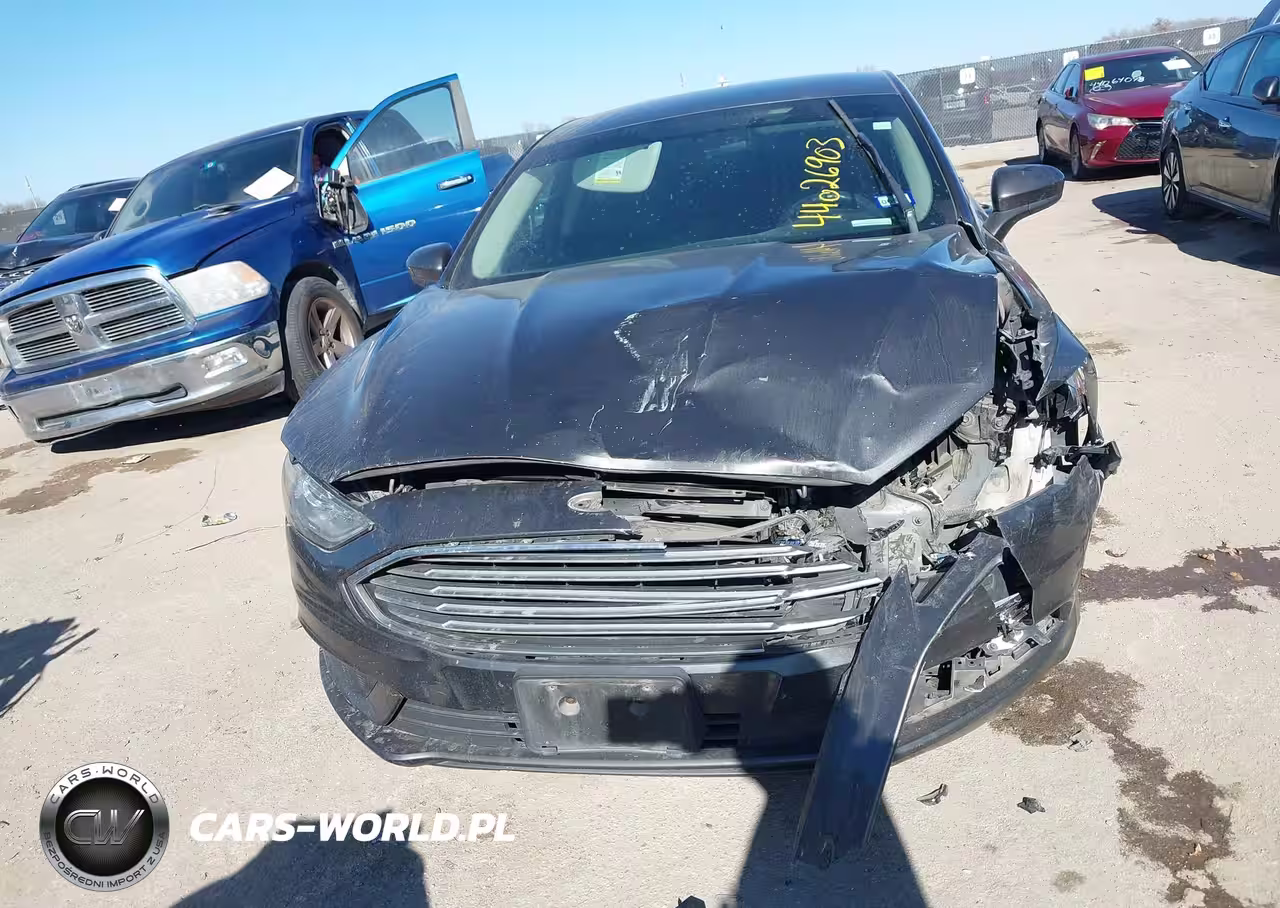 2018 Ford Fusion Hybrid Se VIN:3FA6P0LU0JR247983 - 12
