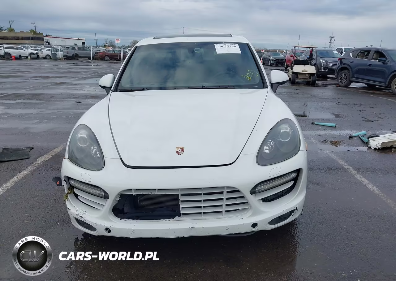 2014 Porsche Cayenne Gts VIN:WP1AD2A20ELA73362 - 11