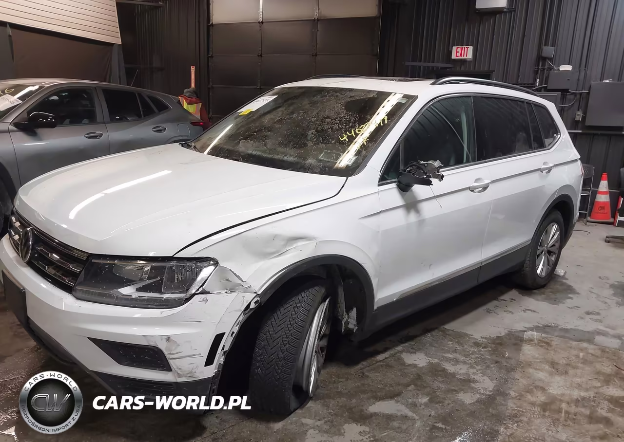 2018 Volkswagen Tiguan 2.0T Se-2.0T Sel VIN:3VV2B7AX7JM073941 - 2