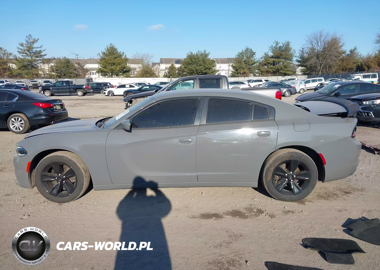 2018 Dodge Charger Sxt Plus Rwd VIN:2C3CDXHG3JH179390 - 14