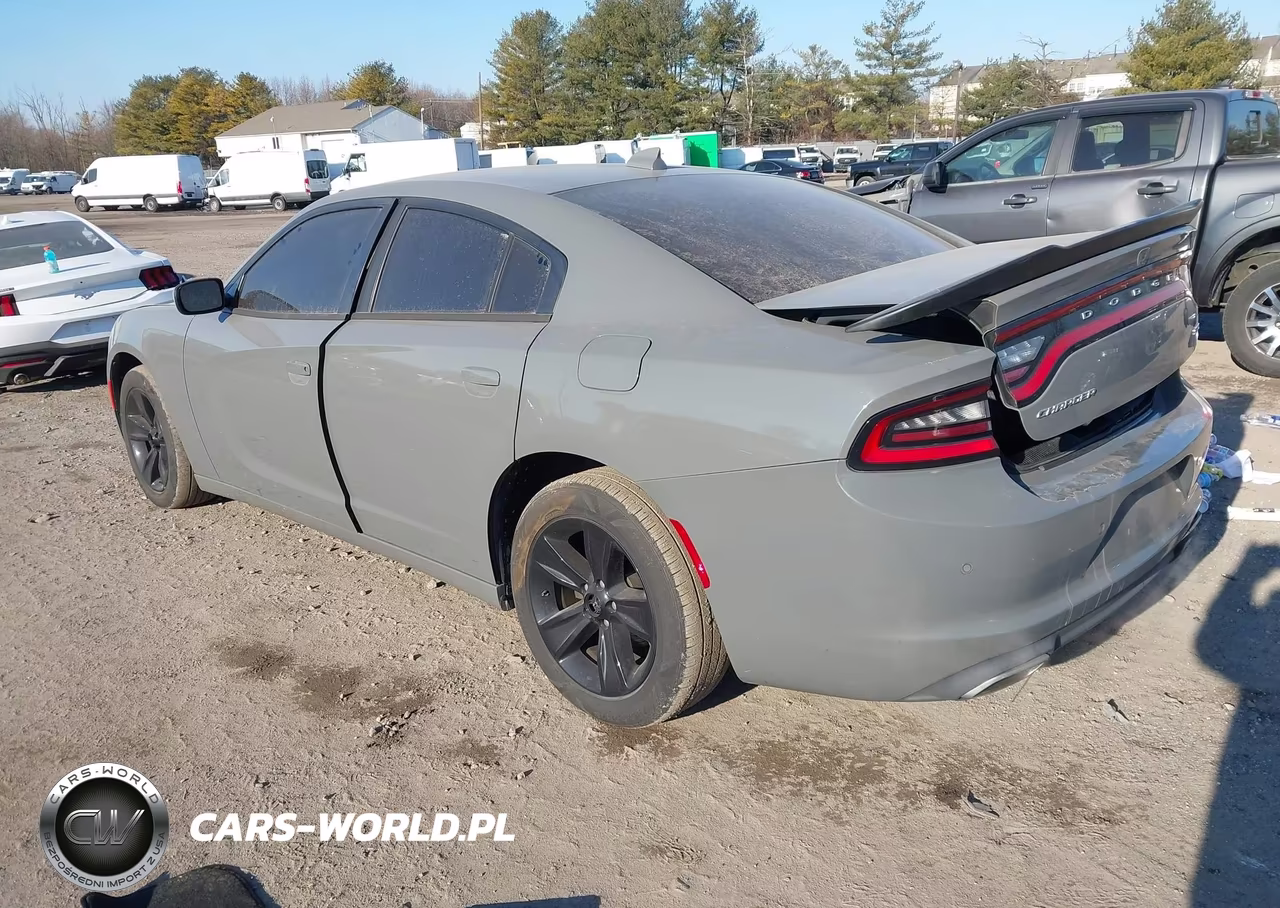 2018 Dodge Charger Sxt Plus Rwd VIN:2C3CDXHG3JH179390 - 3