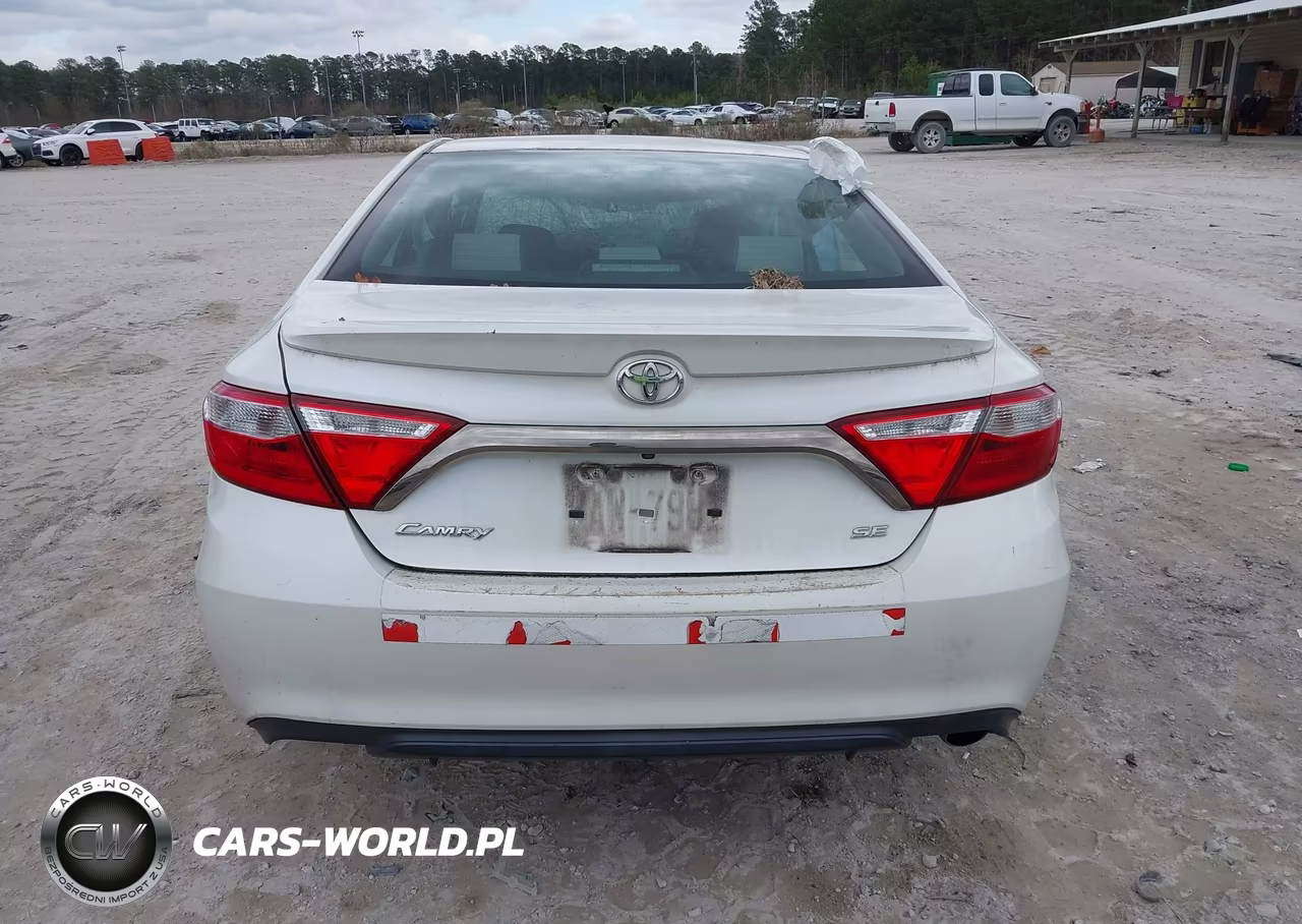 2016 Toyota Camry Se VIN:4T1BF1FK1GU228495 - 16