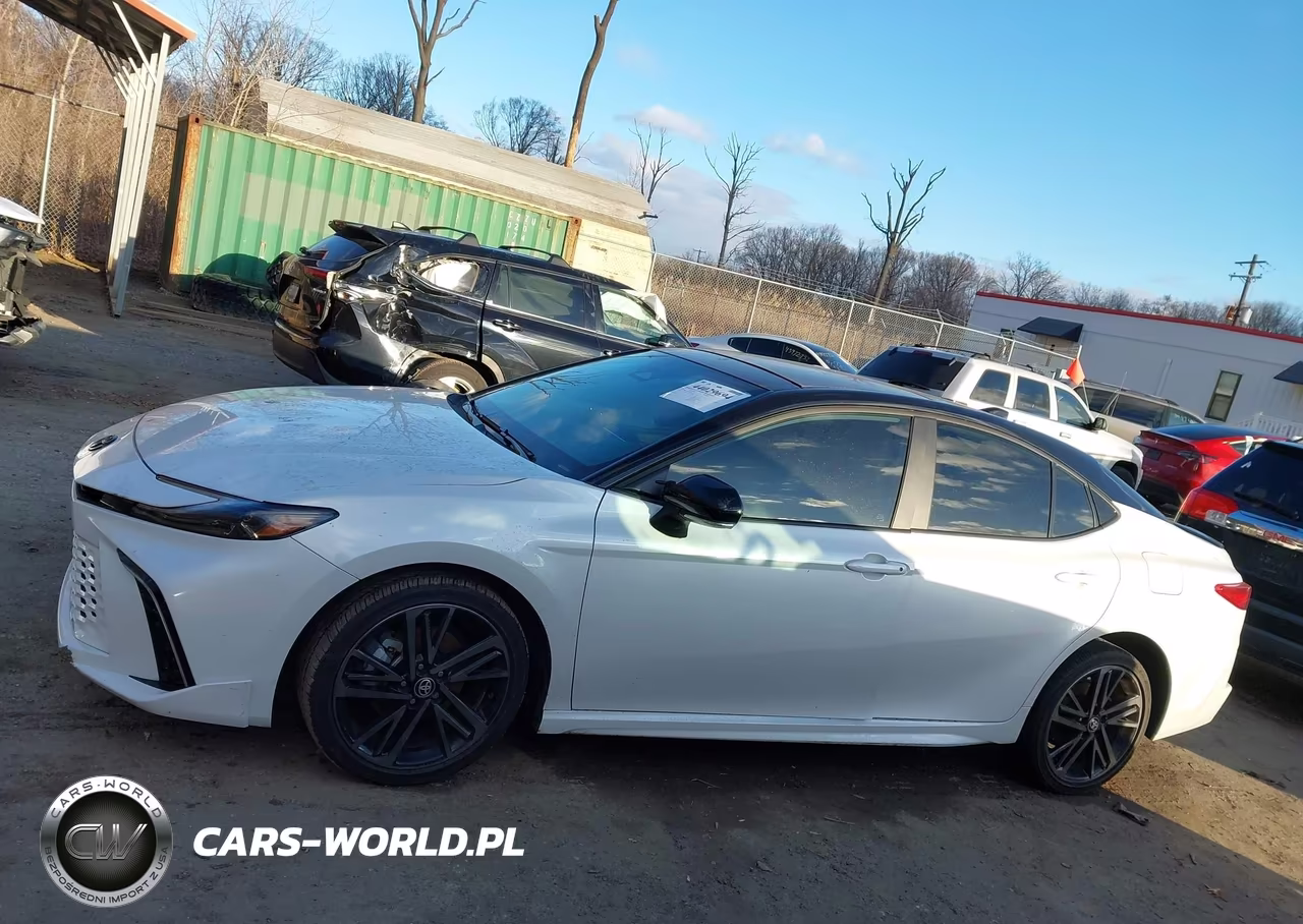 2025 Toyota Camry Xse VIN:4T1DAACK6SU026207 - 13