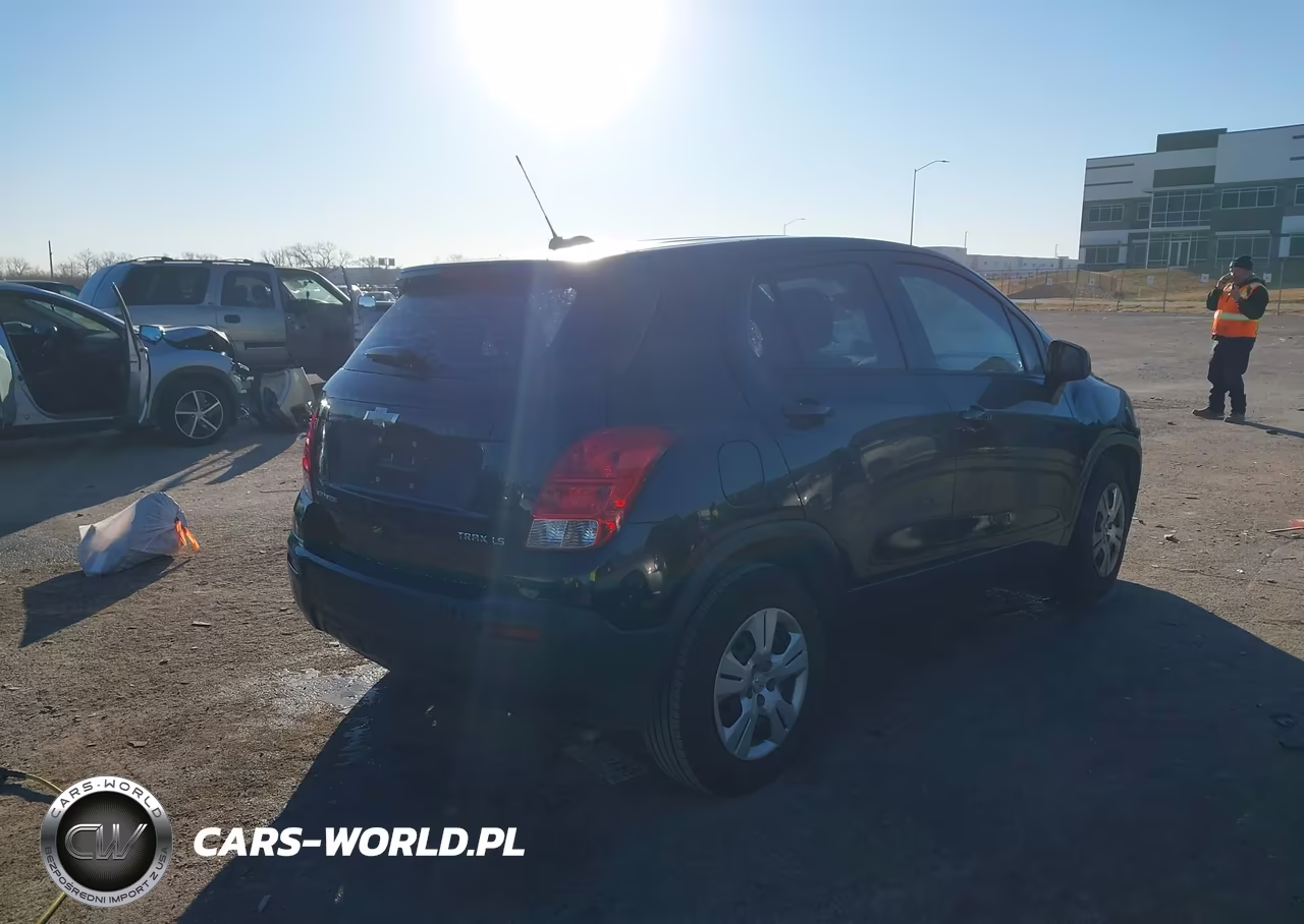 2016 Chevrolet Trax 1Ls VIN:KL7CJKSB7GB566480 - 4