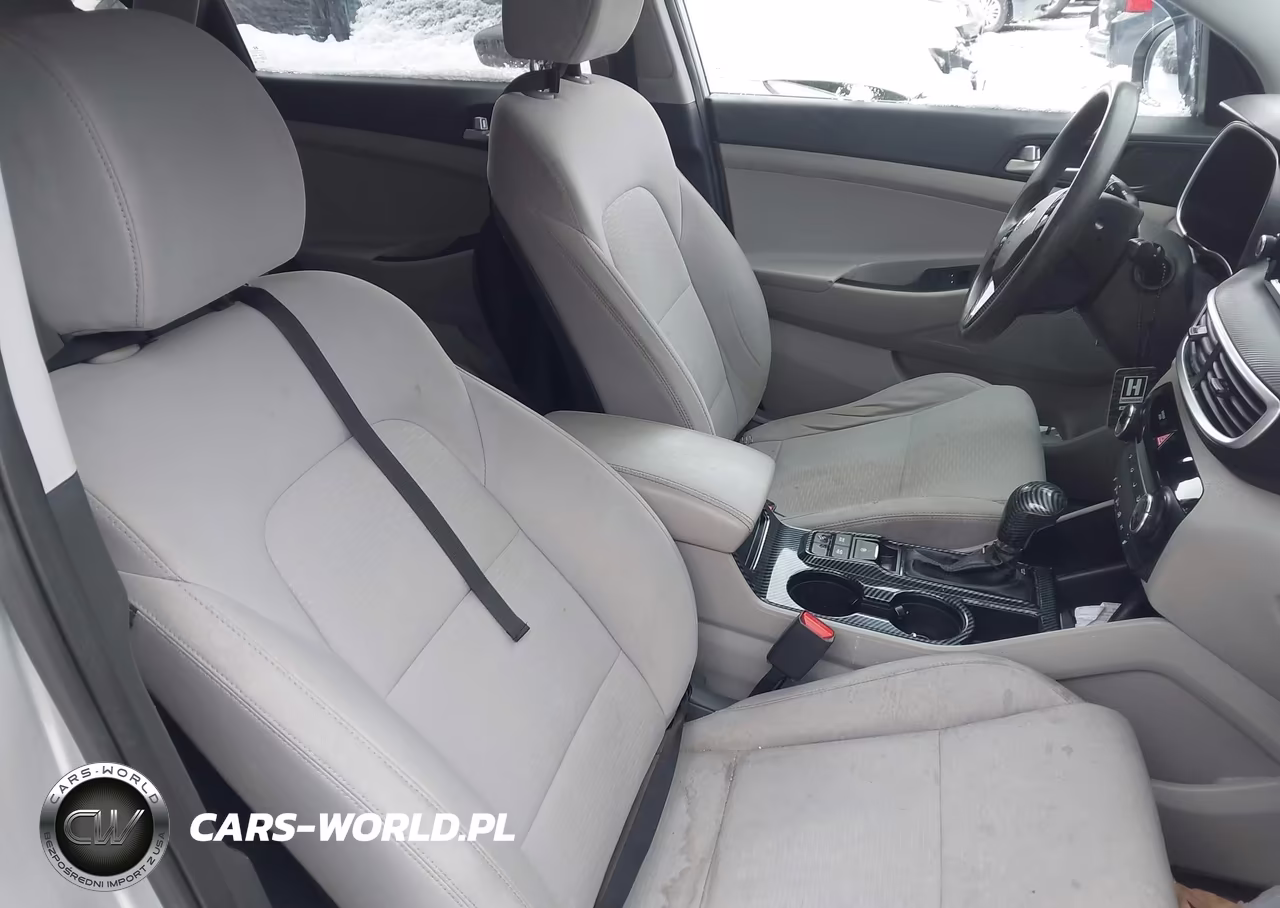 2019 Hyundai Tucson Value VIN:KM8J3CA44KU040071 - 5