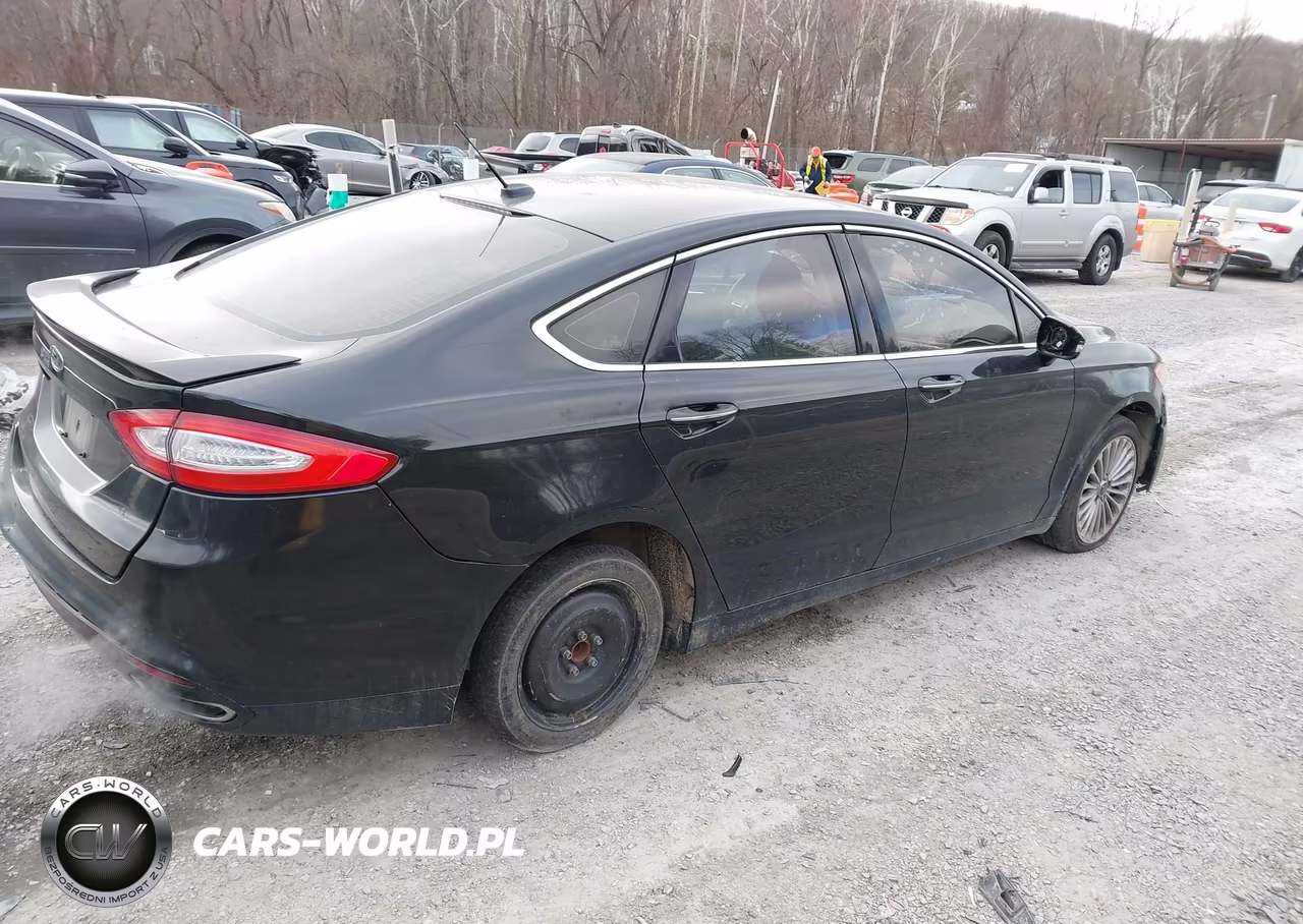 2015 Ford Fusion Titanium VIN:3FA6P0K99FR100985 - 4
