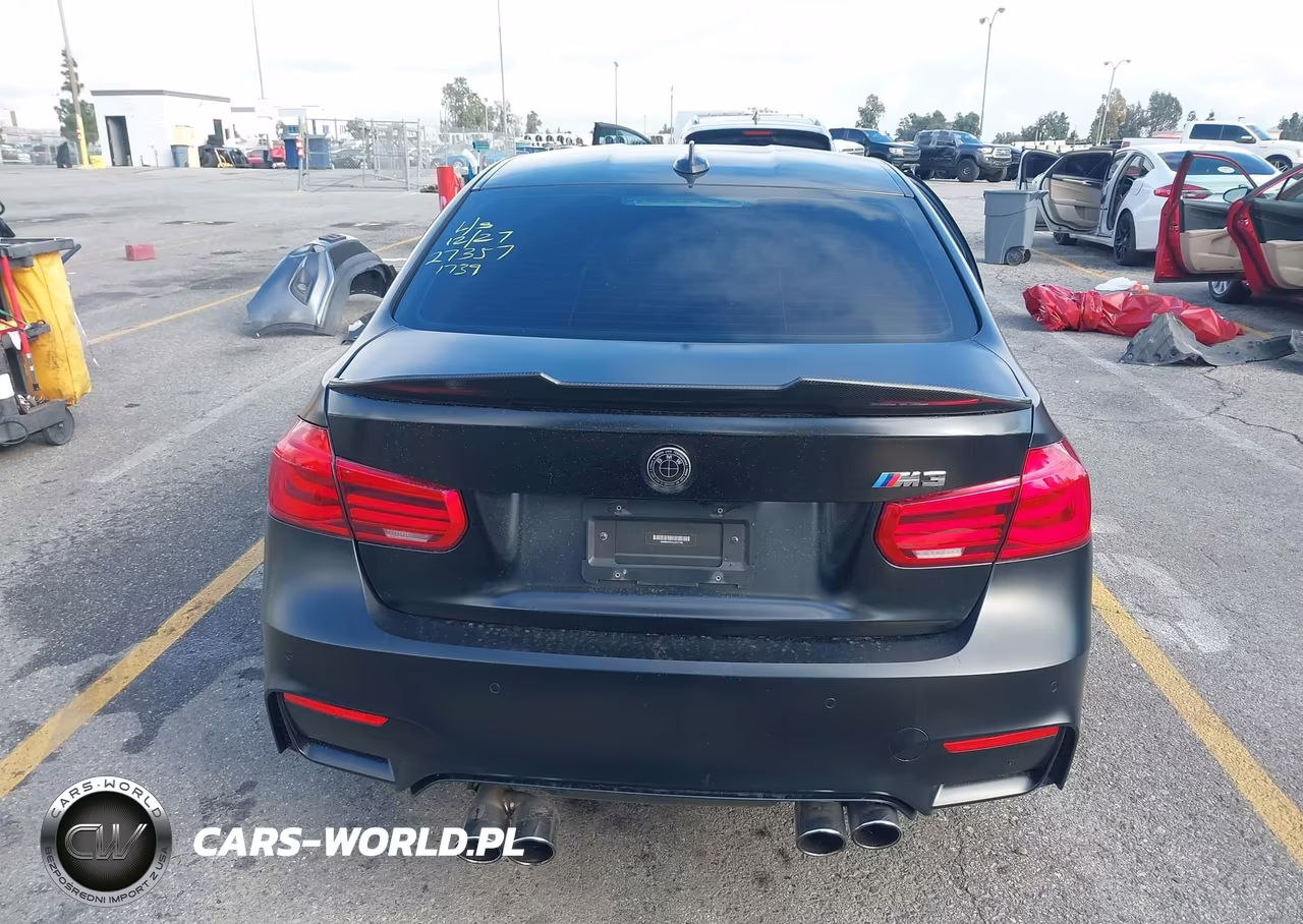 2016 BMW M3 VIN:WBS8M9C54G5D31739 - 16