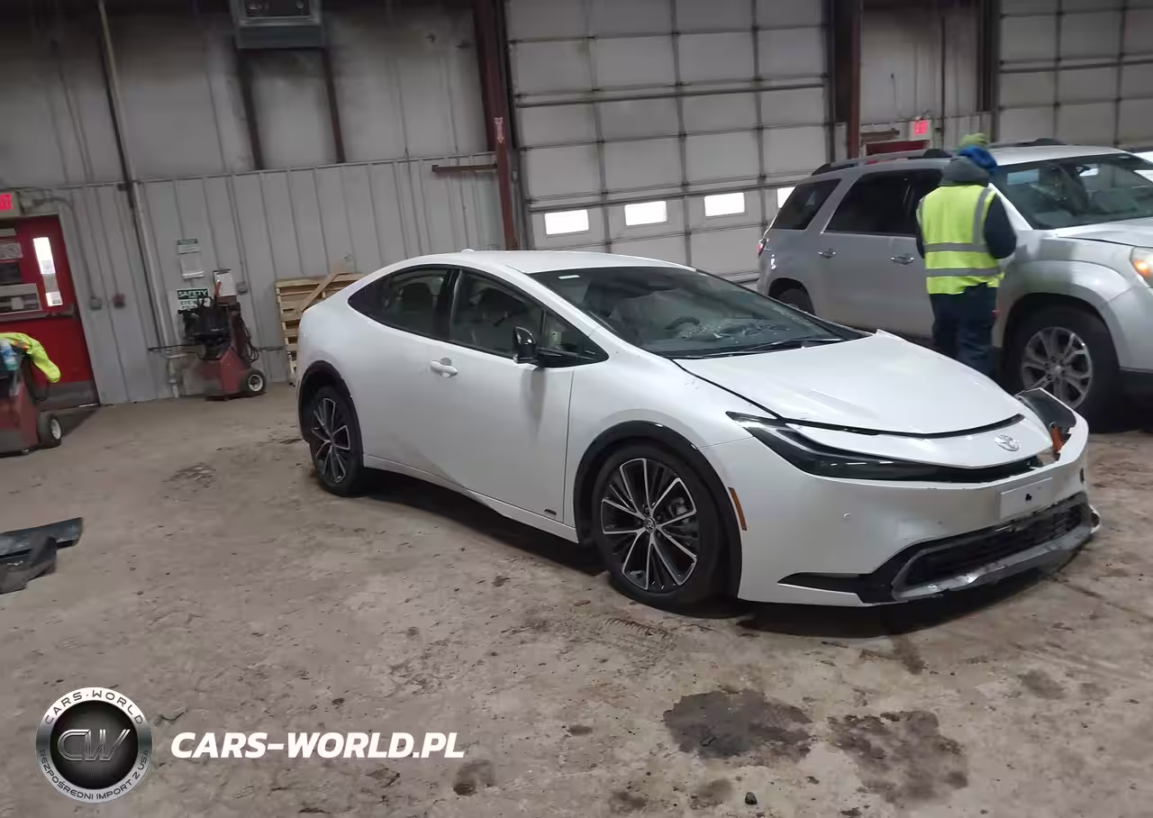 2025 Toyota Prius Xle Awd-E