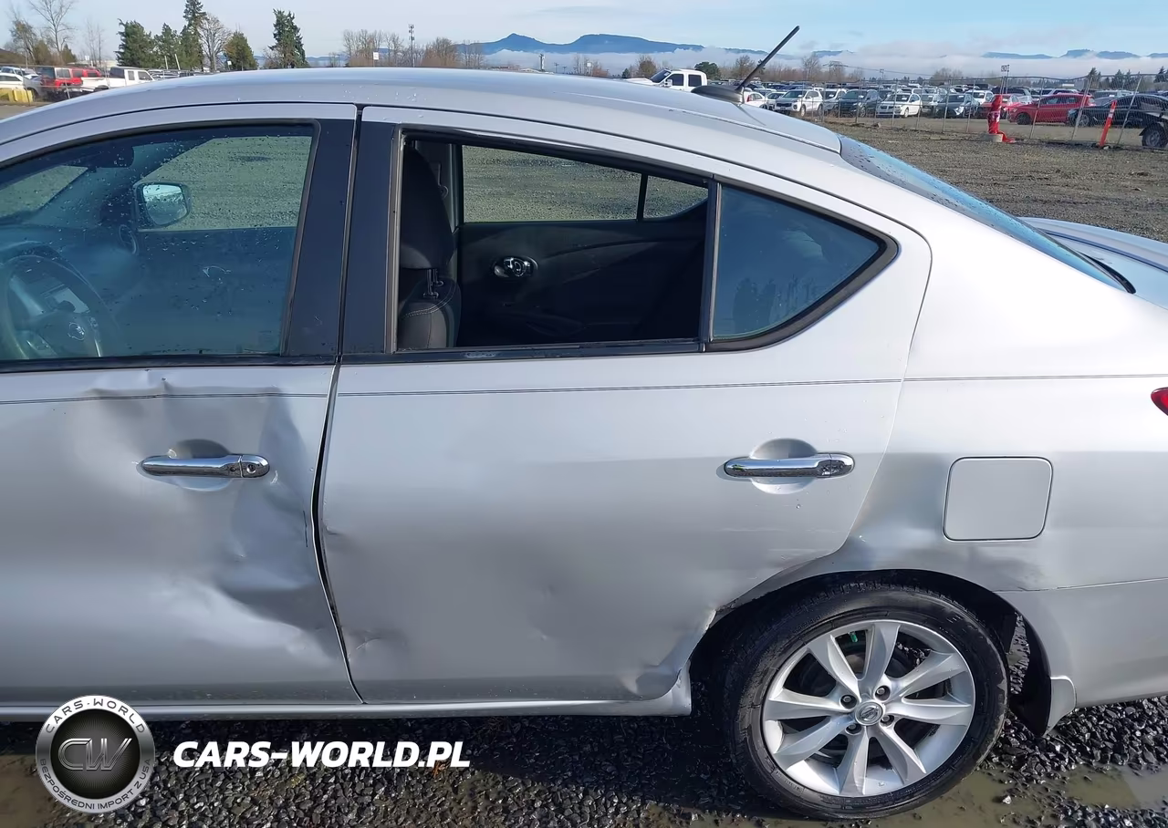 2015 Nissan Versa 1.6 Sl VIN:3N1CN7AP3FL802138 - 6