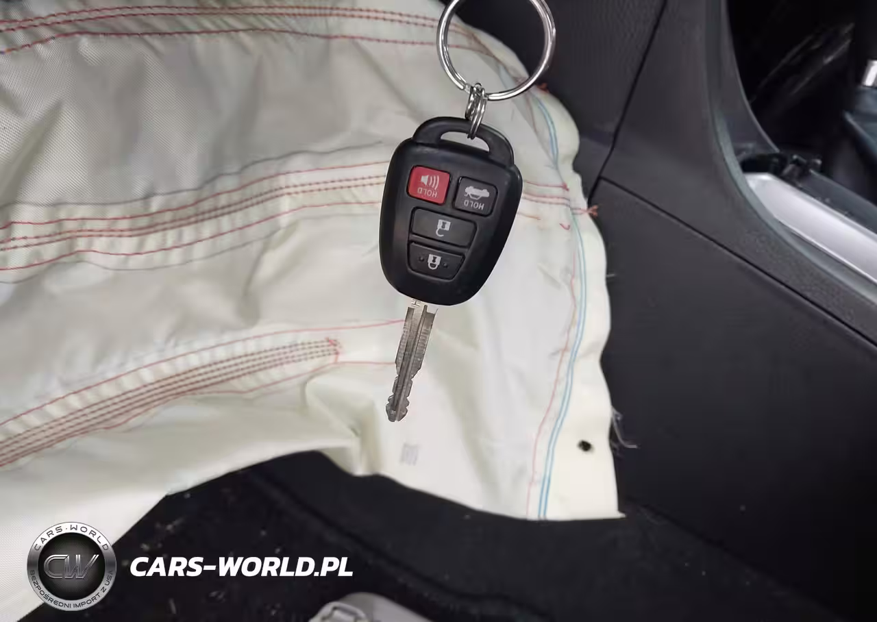 2015 Toyota Corolla S Plus VIN:5YFBURHE2FP352092 - 11