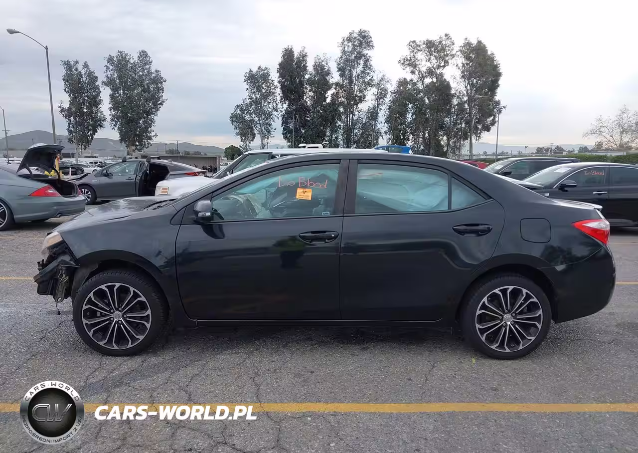 2015 Toyota Corolla S Plus VIN:5YFBURHE2FP352092 - 14
