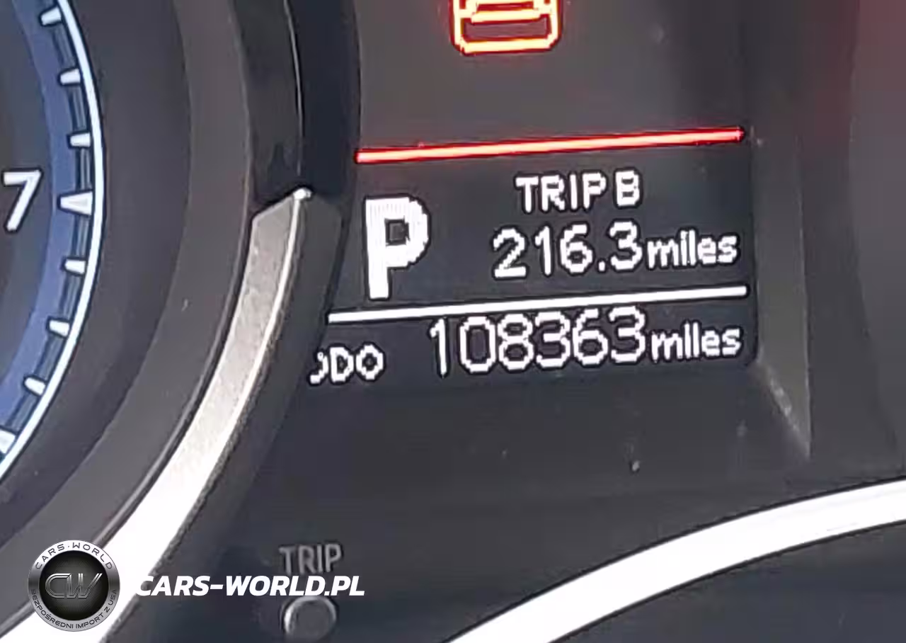 2015 Toyota Corolla S Plus VIN:5YFBURHE2FP352092 - 15