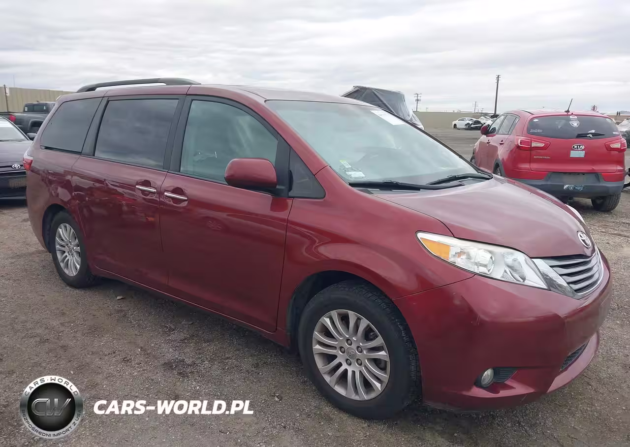 2017 Toyota Sienna Xle 8 Passenger