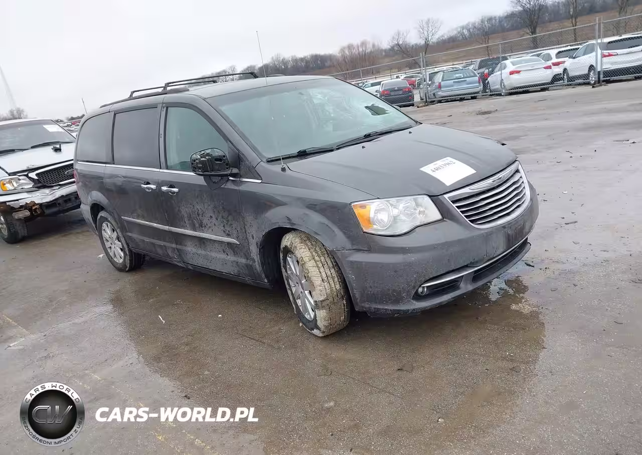 2016 Chrysler Town & Country Touring