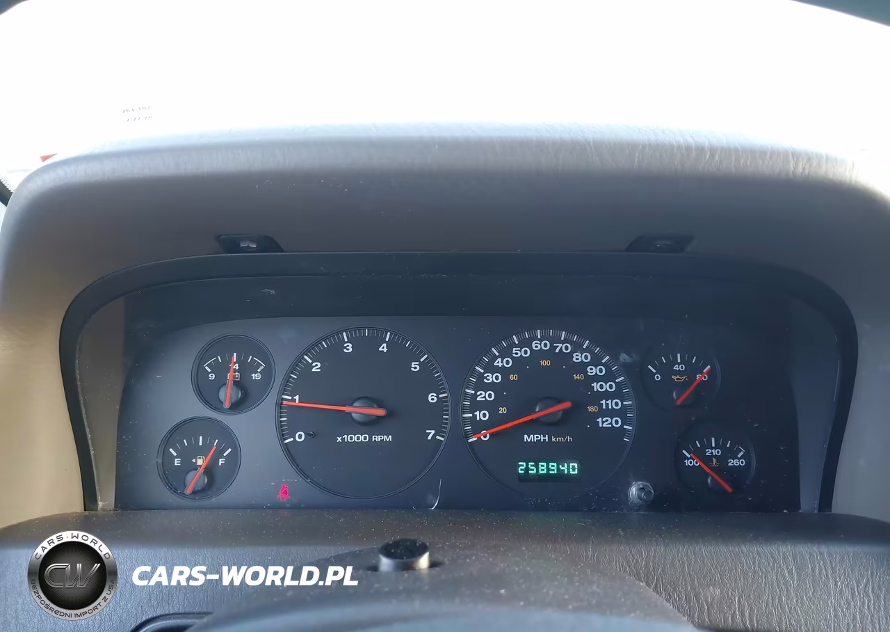 2000 Jeep Grand Cherokee Laredo VIN:1J4GW48S8YC219934 - 7