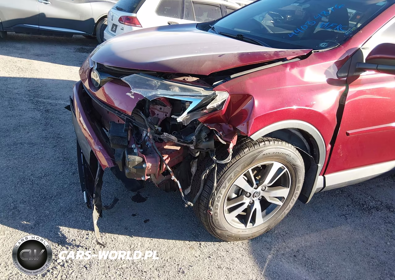 2018 Toyota Rav4 Xle VIN:2T3RFREV8JW834870 - 6