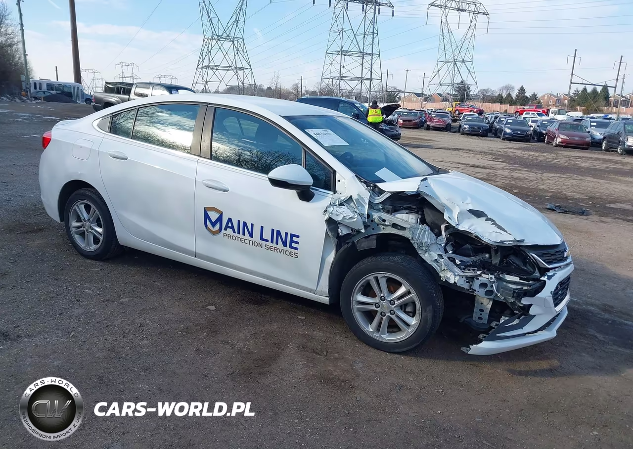 2017 Chevrolet Cruze Lt Auto – zdjęcie 1 z 17