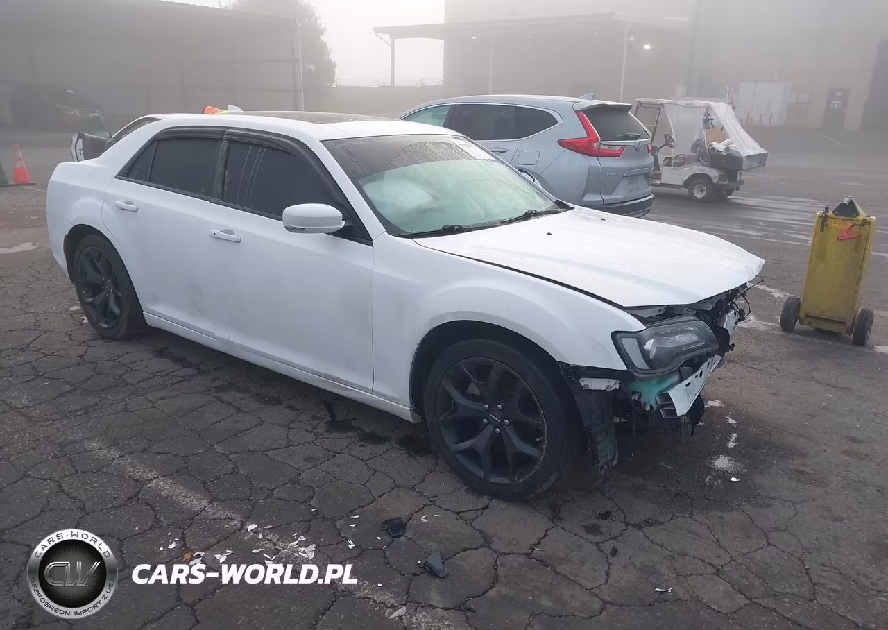 2022 Chrysler 300 S – zdjęcie 1 z 12