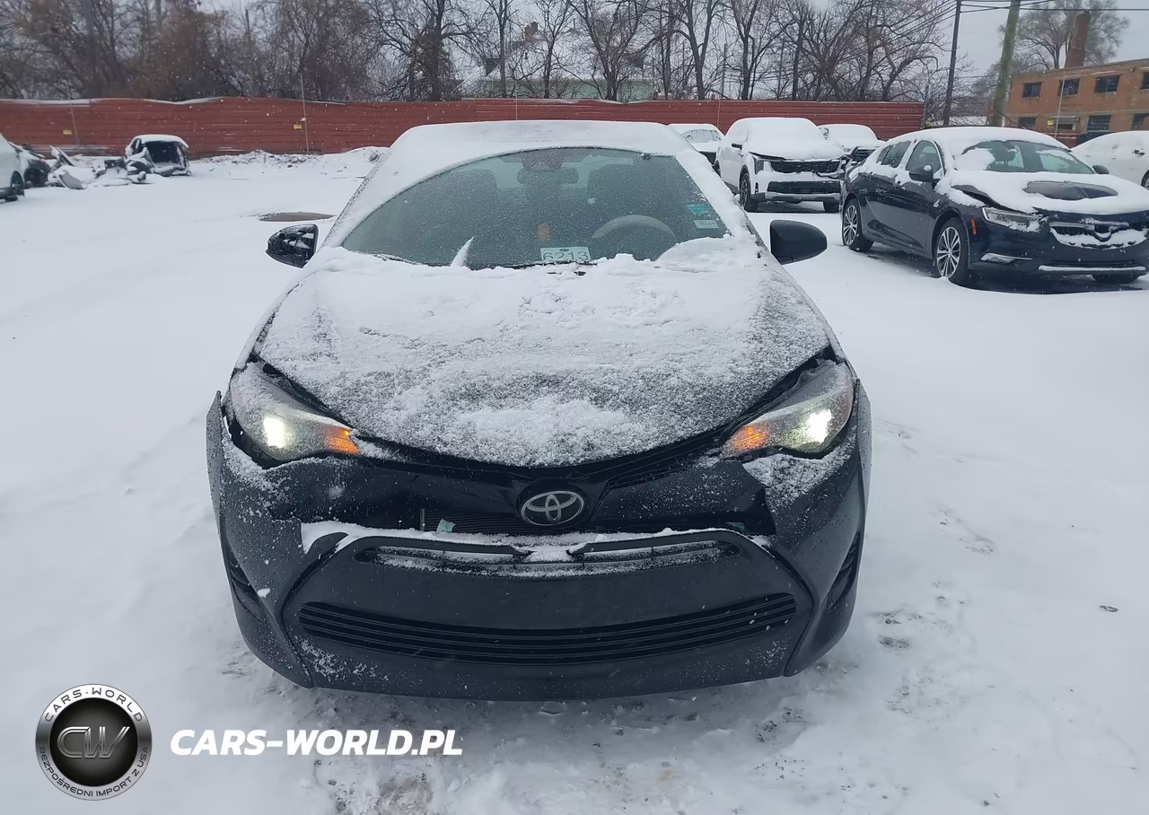 2017 Toyota Corolla L VIN:5YFBURHE9HP687935 - 12