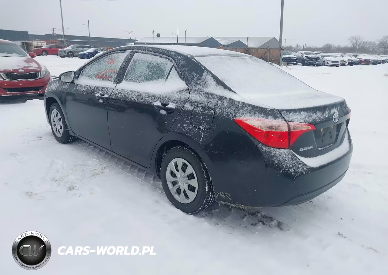 2017 Toyota Corolla L VIN:5YFBURHE9HP687935 - 3