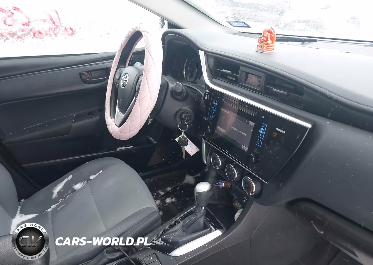 2017 Toyota Corolla L VIN:5YFBURHE9HP687935 - 5