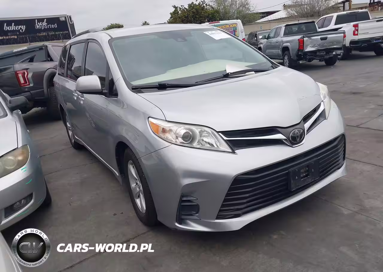2020 Toyota Sienna Le