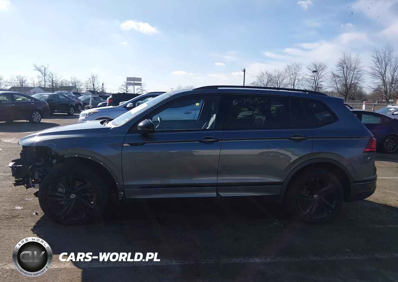 2023 Volkswagen Tiguan 2.0T Se R-Line Black VIN:3VV8B7AX4PM091493 - 14