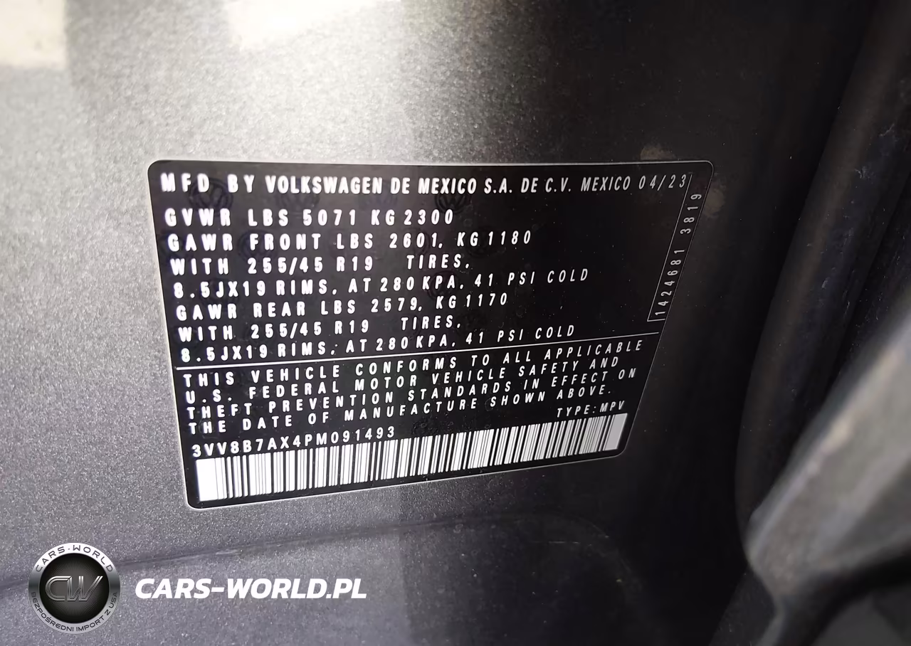 2023 Volkswagen Tiguan 2.0T Se R-Line Black VIN:3VV8B7AX4PM091493 - 9