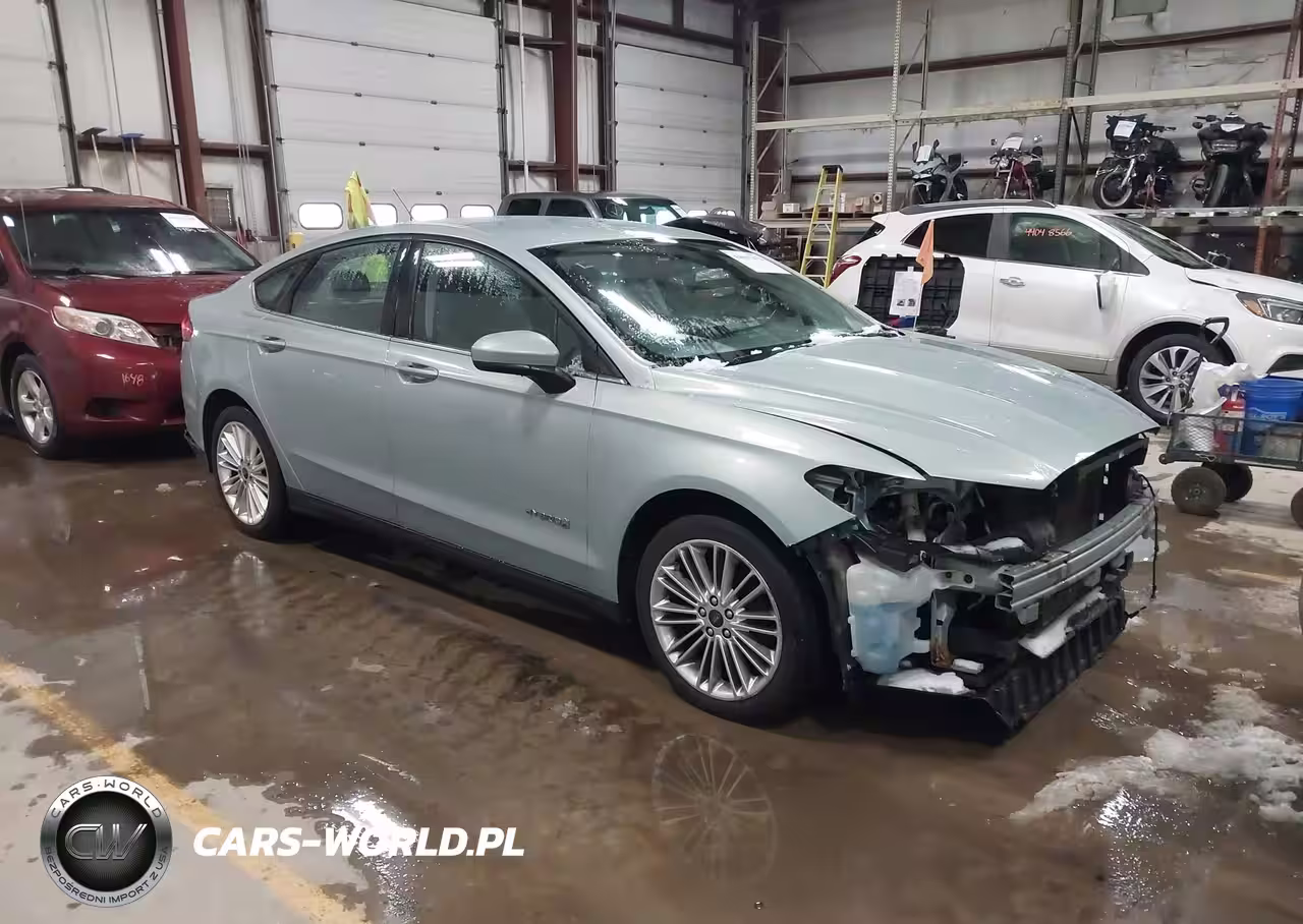 2014 Ford Fusion Hybrid S