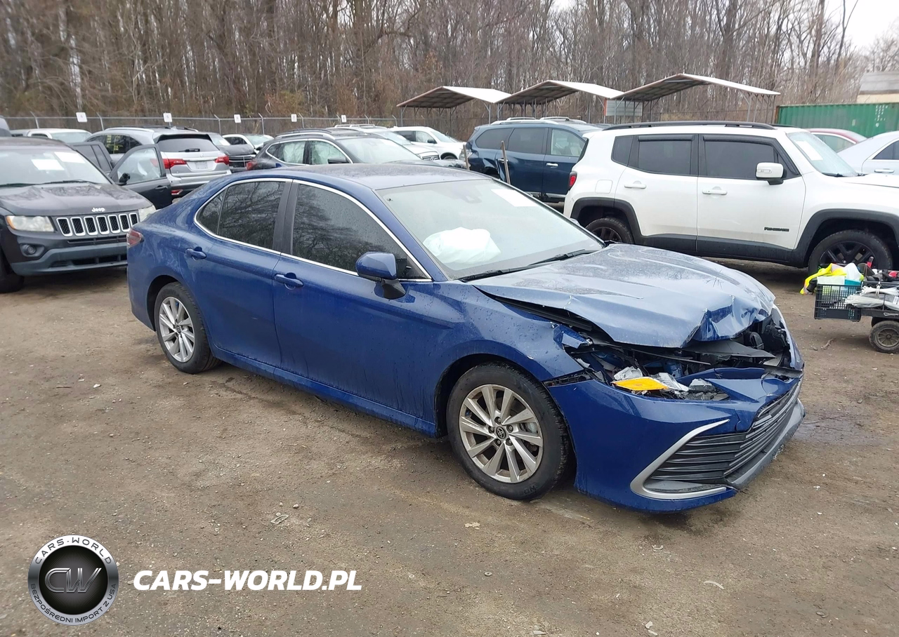 2023 Toyota Camry Le