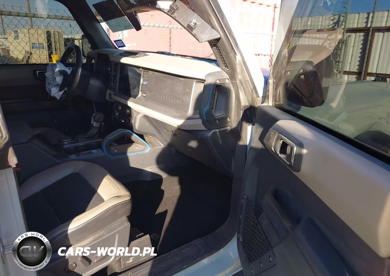 2024 Ford Bronco Wildtrak VIN:1FMEE2BP6RLA99492 - 5