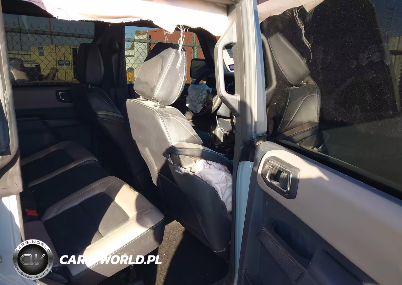 2024 Ford Bronco Wildtrak VIN:1FMEE2BP6RLA99492 - 8