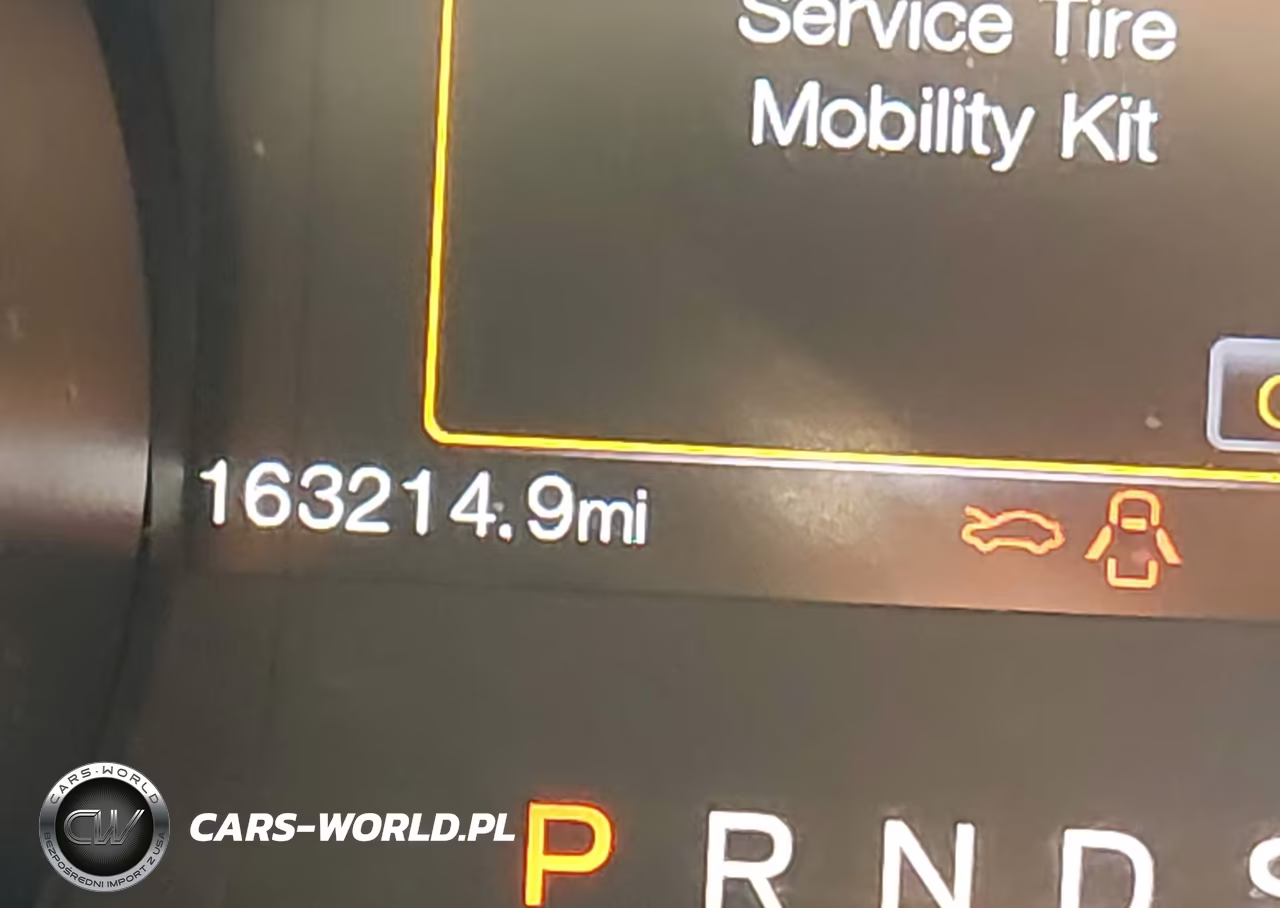 2016 Ford Mustang V6 VIN:1FA6P8AM6G5241988 - 16