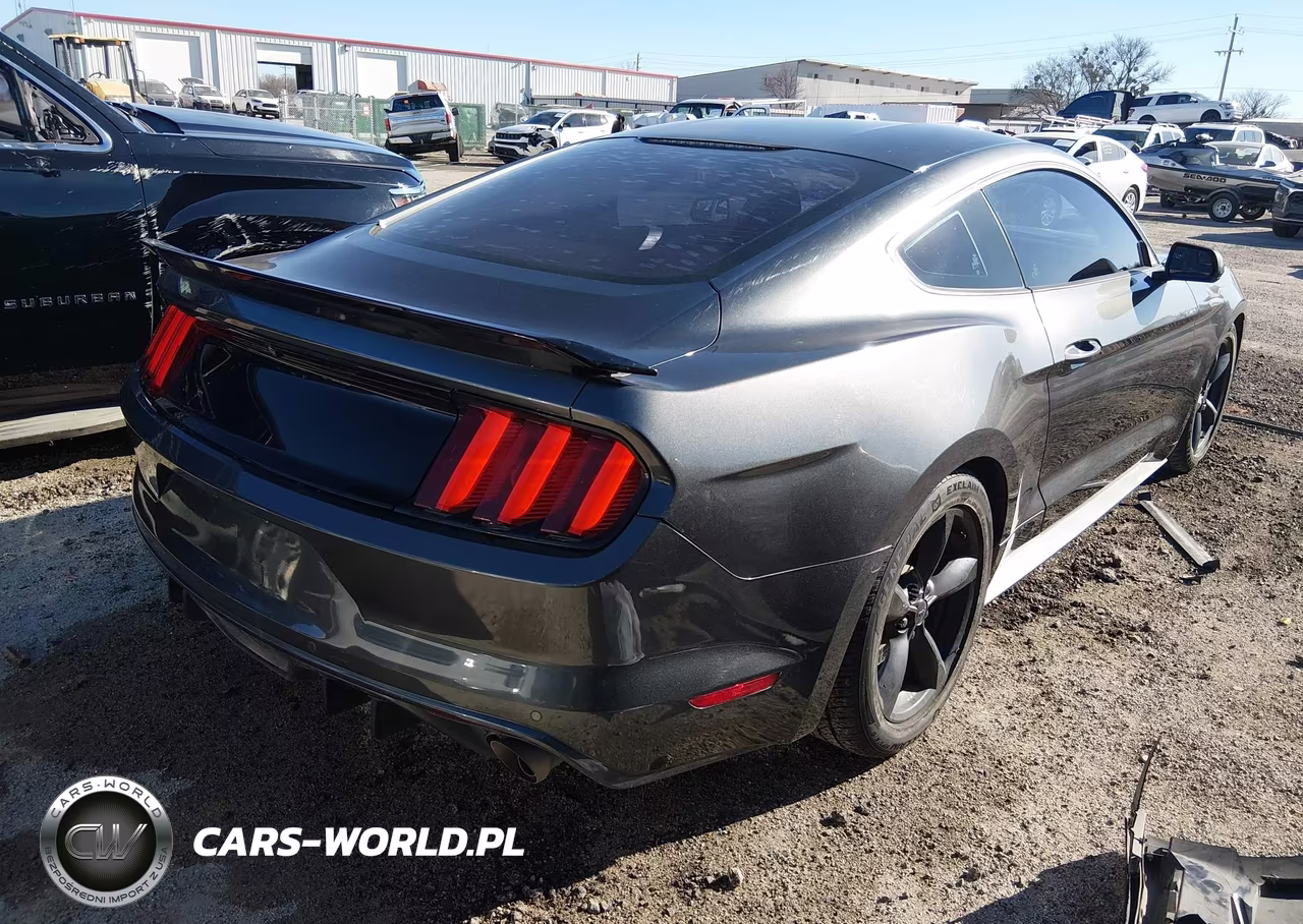 2016 Ford Mustang V6 VIN:1FA6P8AM6G5241988 - 4