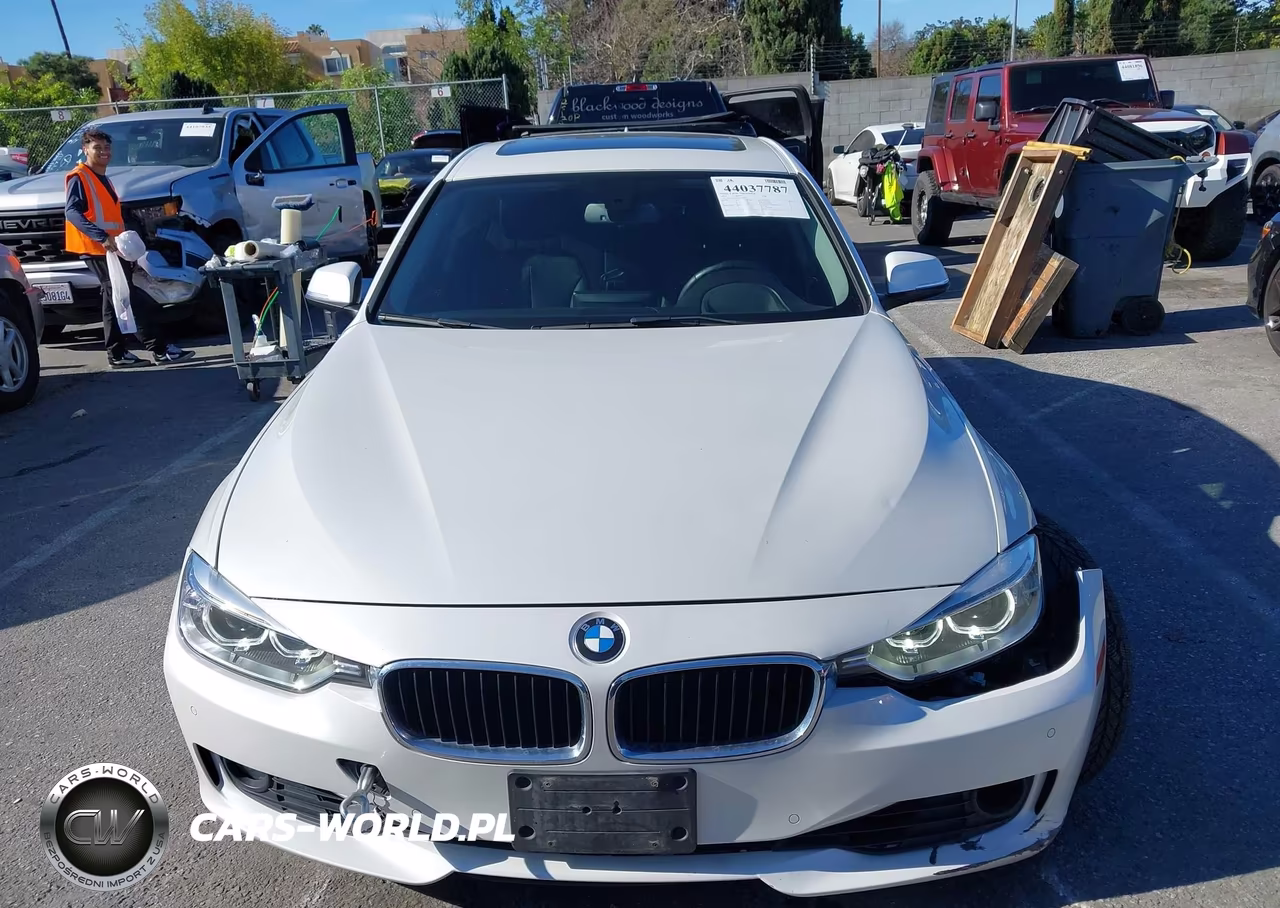 2015 BMW 328I VIN:WBA3A5G56FNS84672 - 12