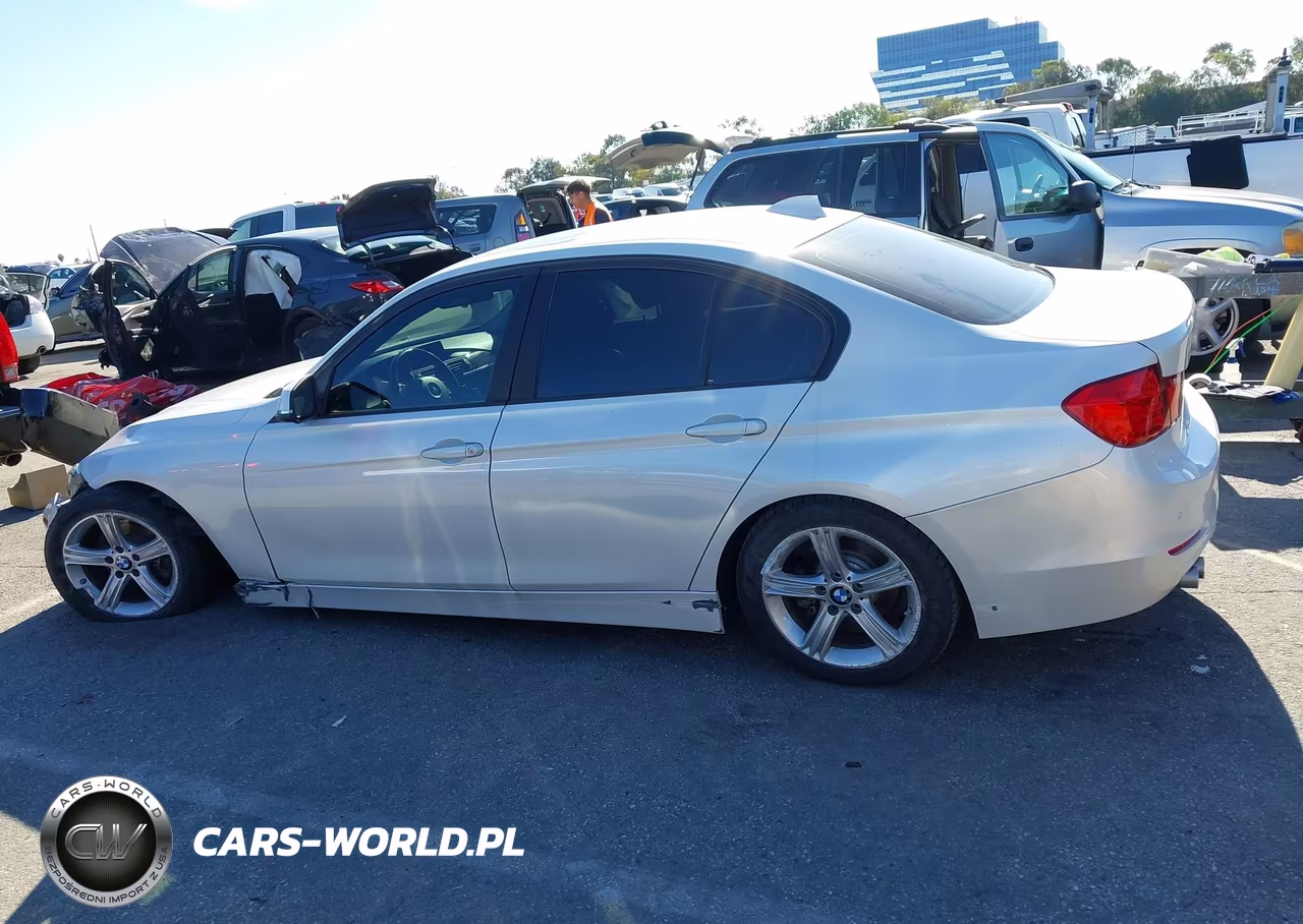 2015 BMW 328I VIN:WBA3A5G56FNS84672 - 14