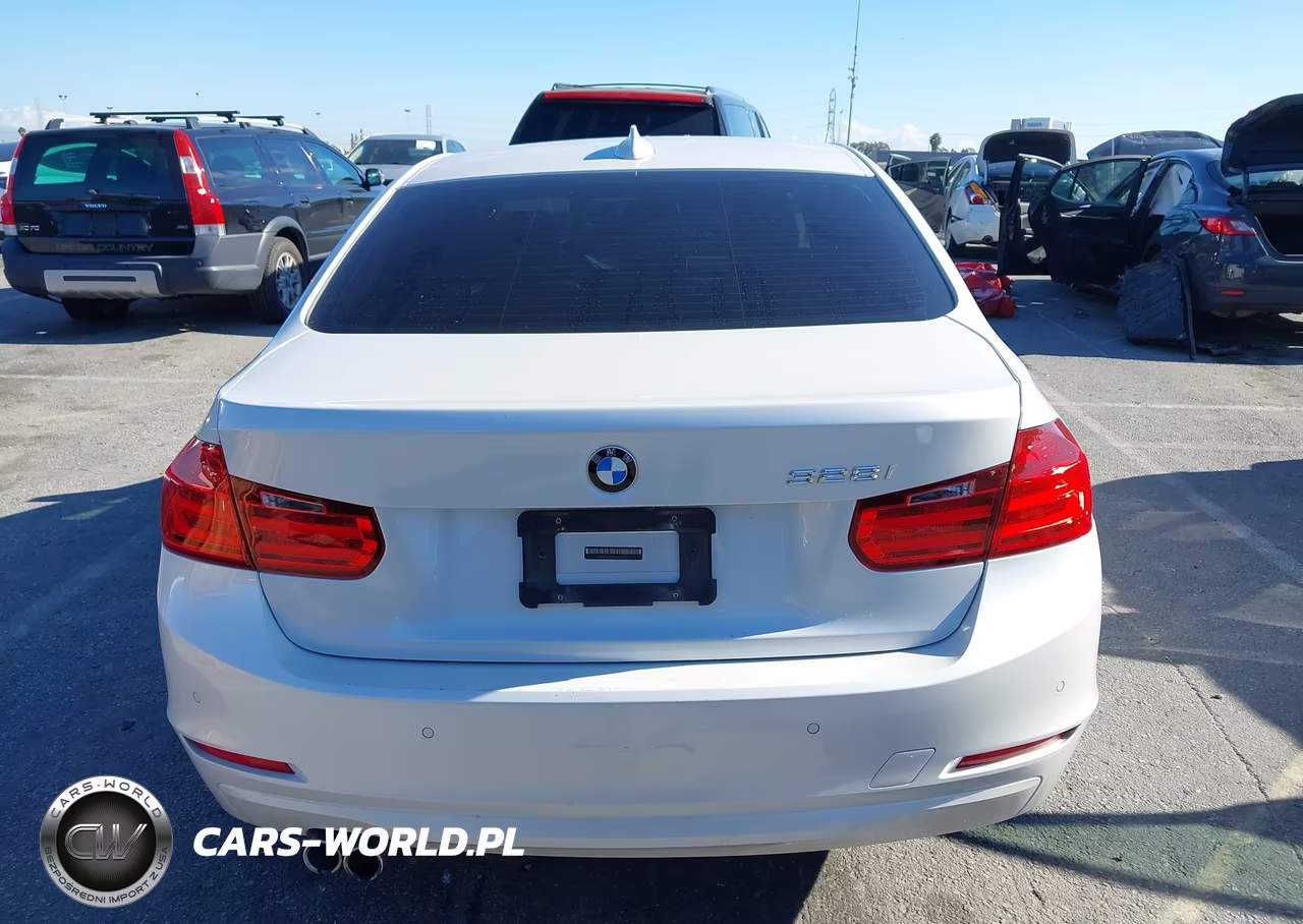 2015 BMW 328I VIN:WBA3A5G56FNS84672 - 16