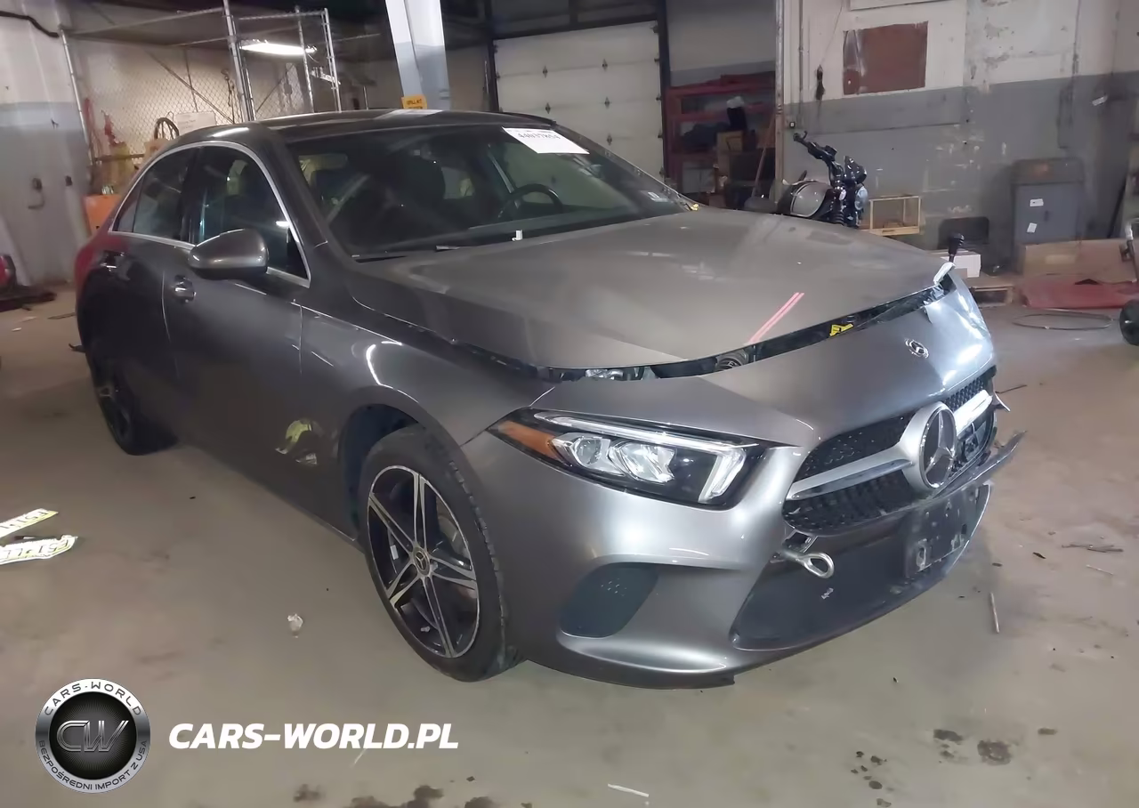 2019 Mercedes-Benz A 220 4Matic – zdjęcie 1 z 16